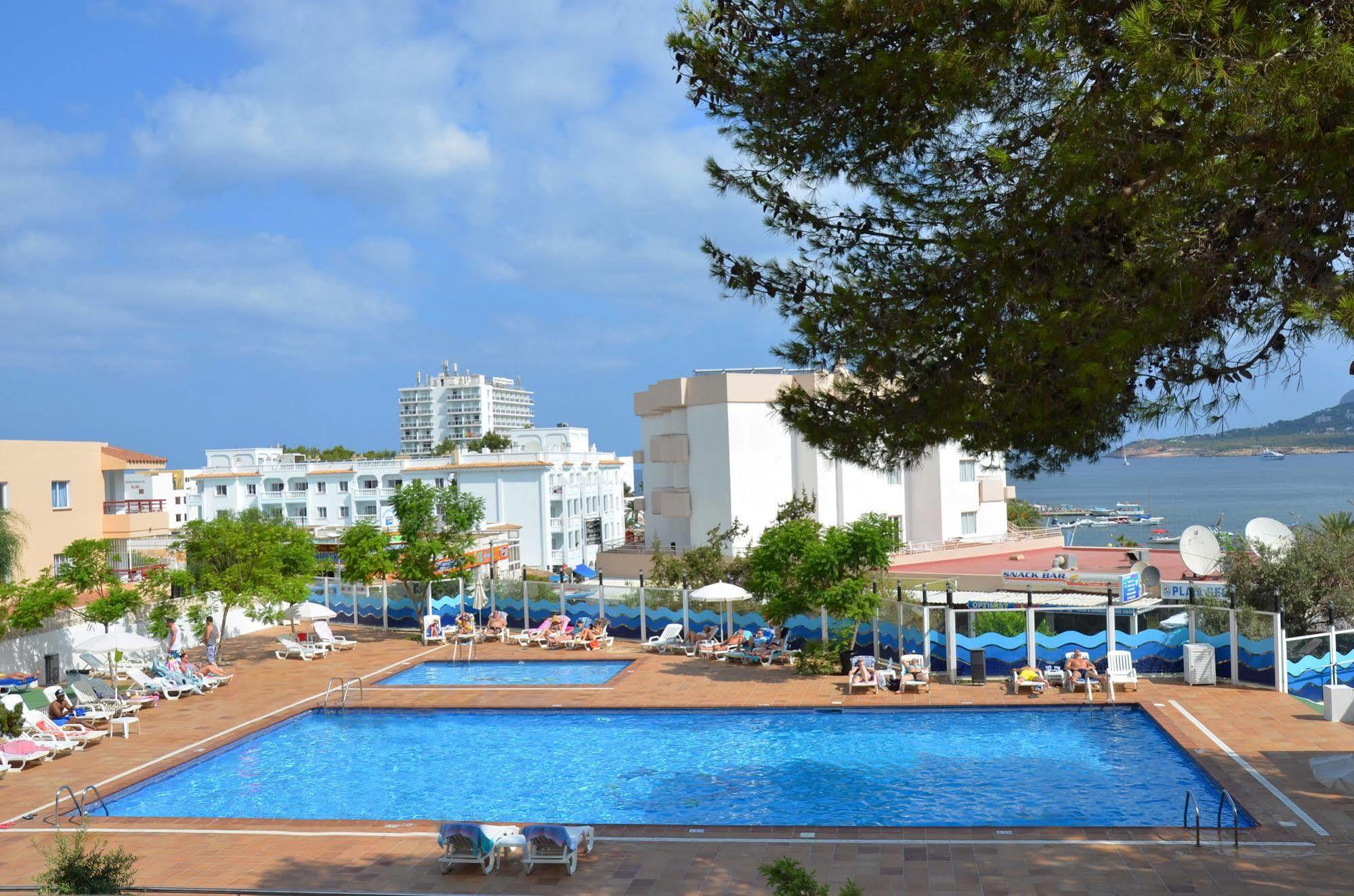 Apartamentos Vibra Riviera Sant Antoni de Portmany Extérieur photo